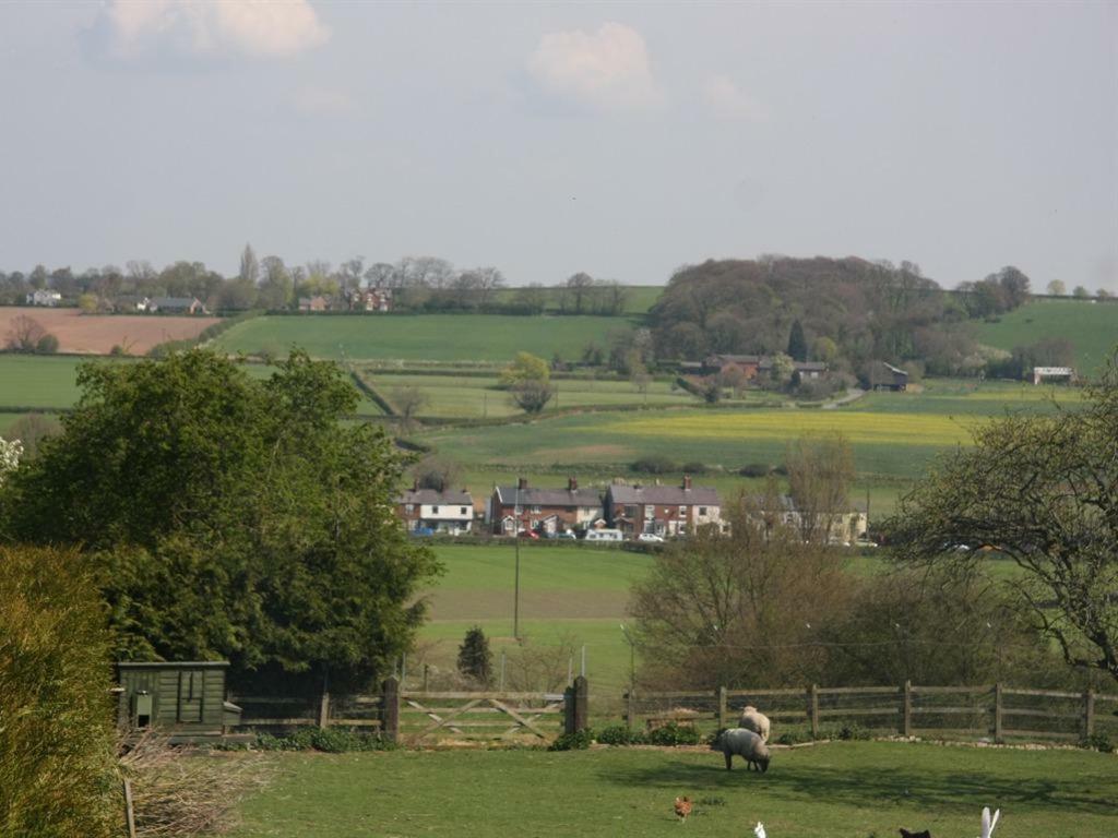 Wall Hill Farm Northwich Exterior photo